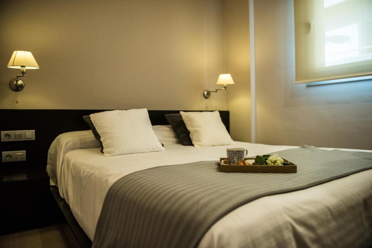 Hauzify I Apartaments Grup Claustre Torredembarra Buitenkant foto
